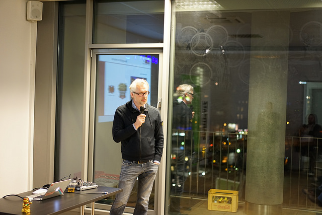 Friedhelm Bixschlag stellt auf dem 2. Bewegtbildstammtisch die MMC Studios vor. 