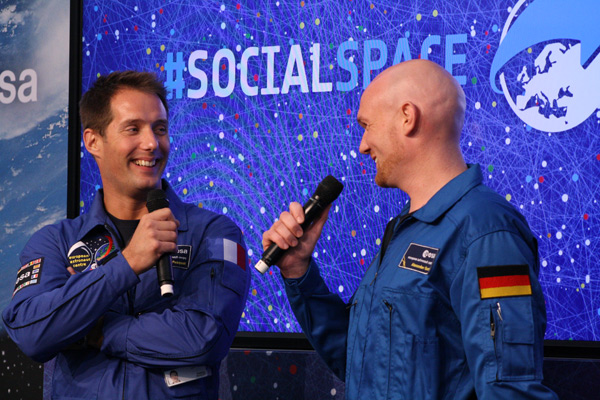 Echte Astronauten anfassen auf dem #socialspace